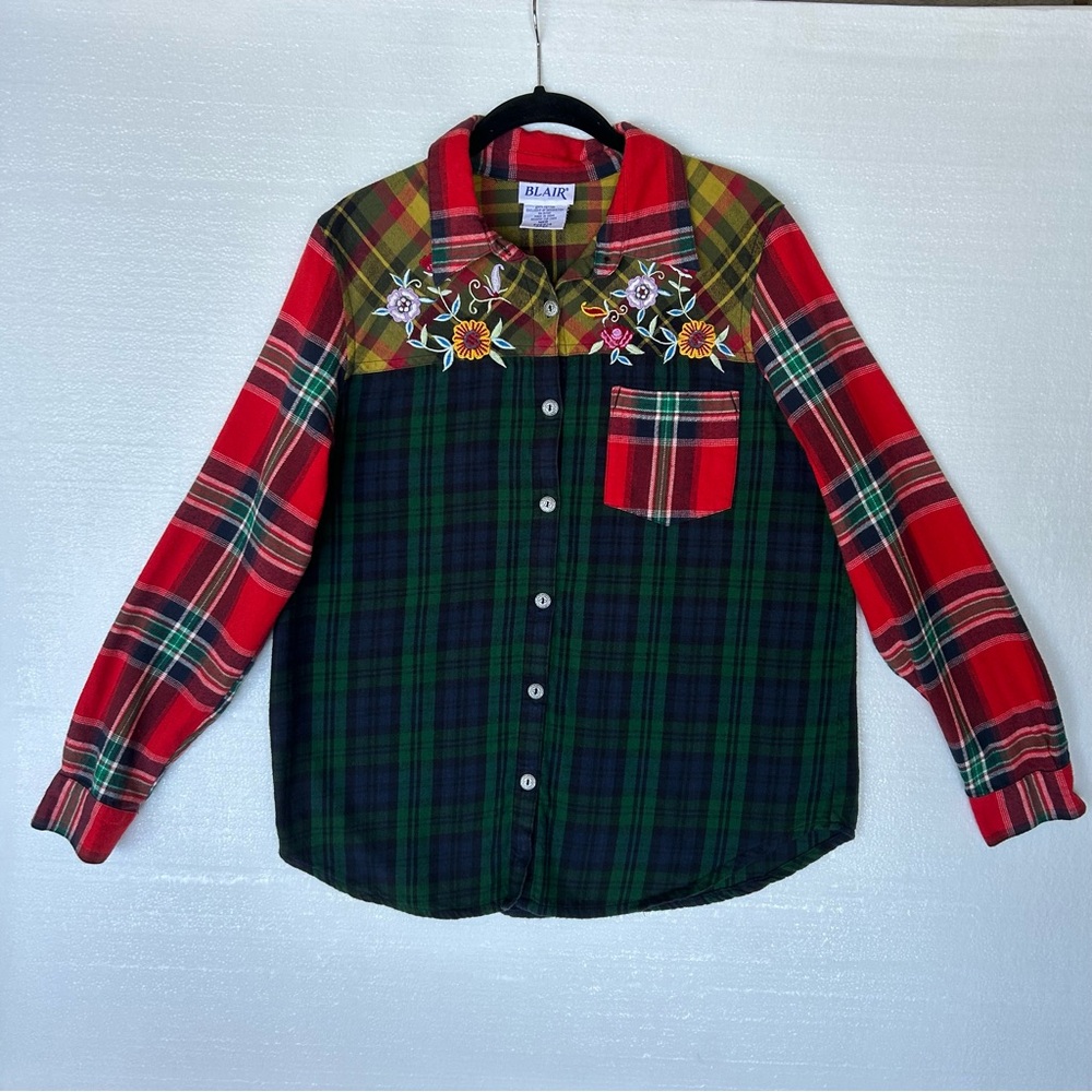 Blair Fleece Shirt Ladies Size Medium Button Down Embroidered Detail